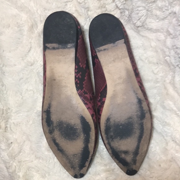 Nine West faux snakeskin flats - Picture 4 of 4